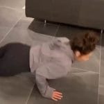 Ginnastica da pavimento la sfida virale di una ragazza