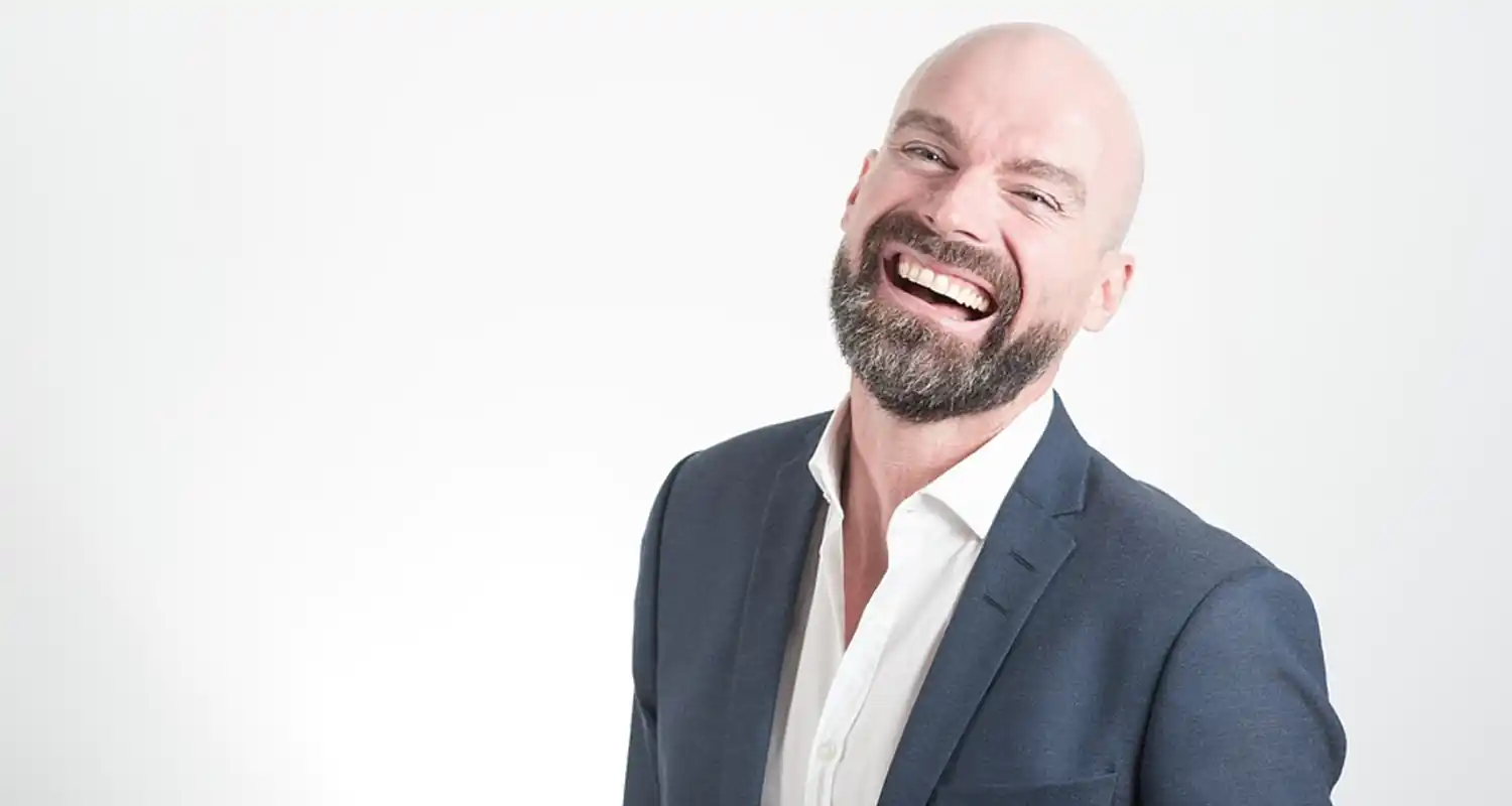 Lavori troppe ore al giorno Hai maggiori possibilità di diventare calvo