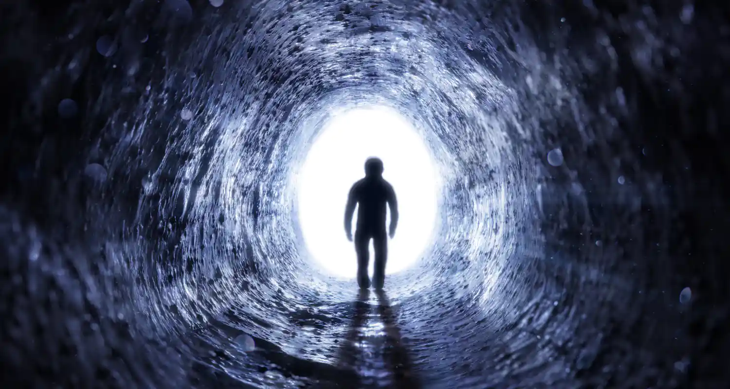 Muore, torna indietro e spiega saremo immortali