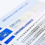 Rinnova la patente ma qualcosa non va sulla foto