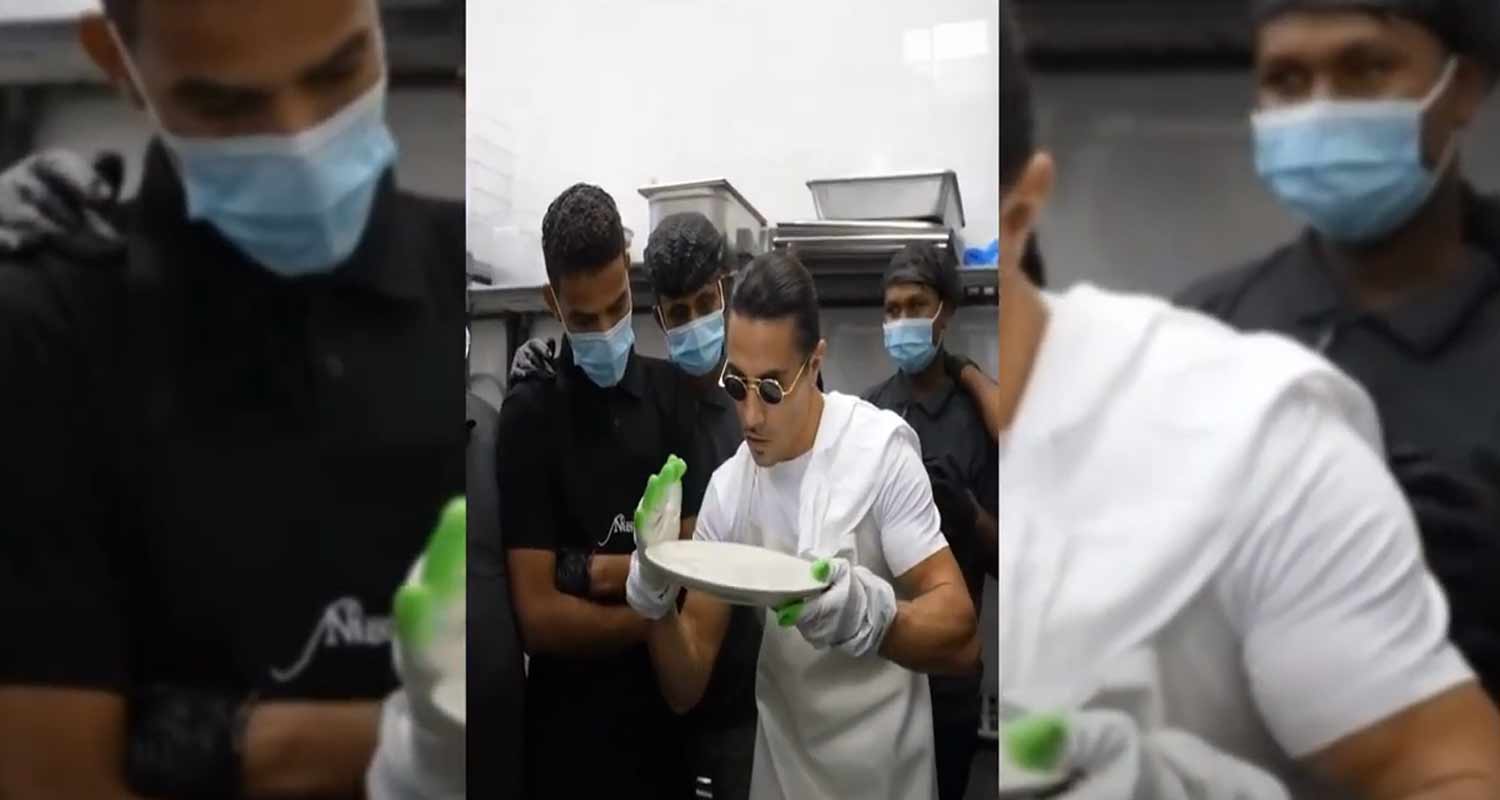 Salt Bae lava i piatti ma non in modo normale