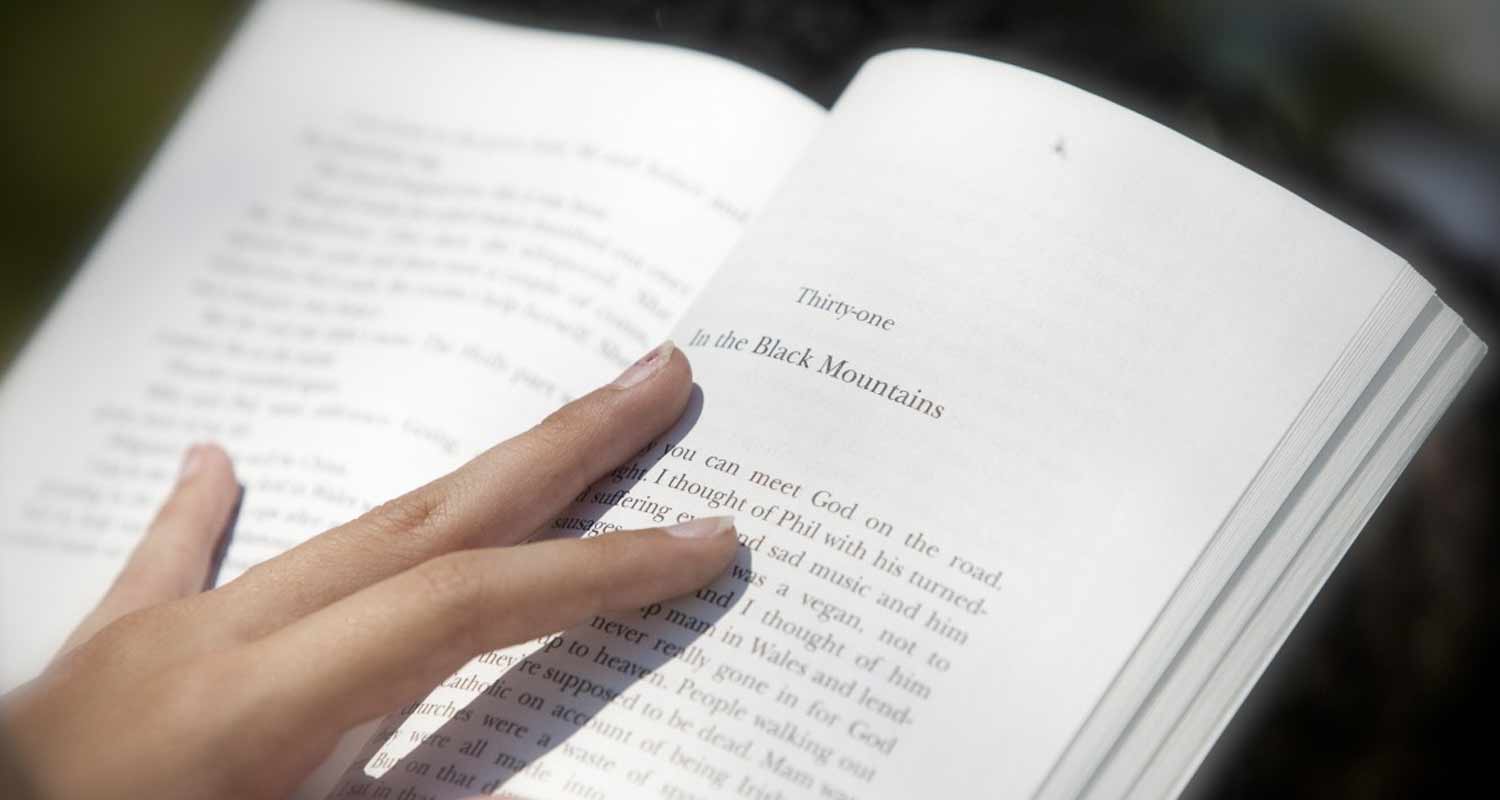 Sei persone su dieci hanno contatti con i propri defunti