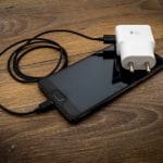 Attenzione a parlare con uno smartphone in carica