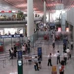 Cinese vive per 14 anni in aeroporto voleva fumare liberamente
