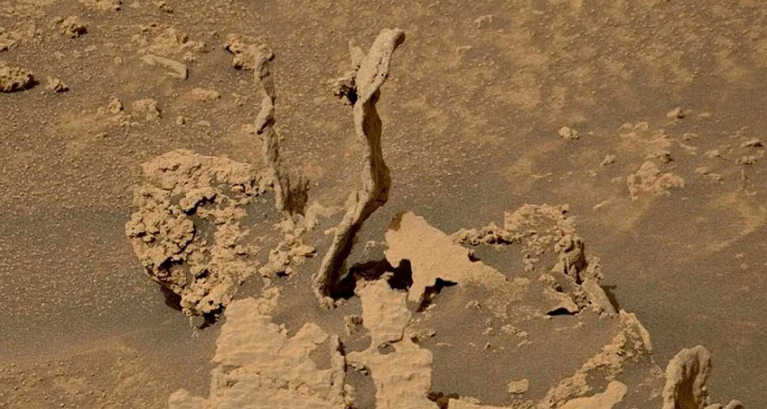 Curiosity scopre strane colonne rocciose su Marte