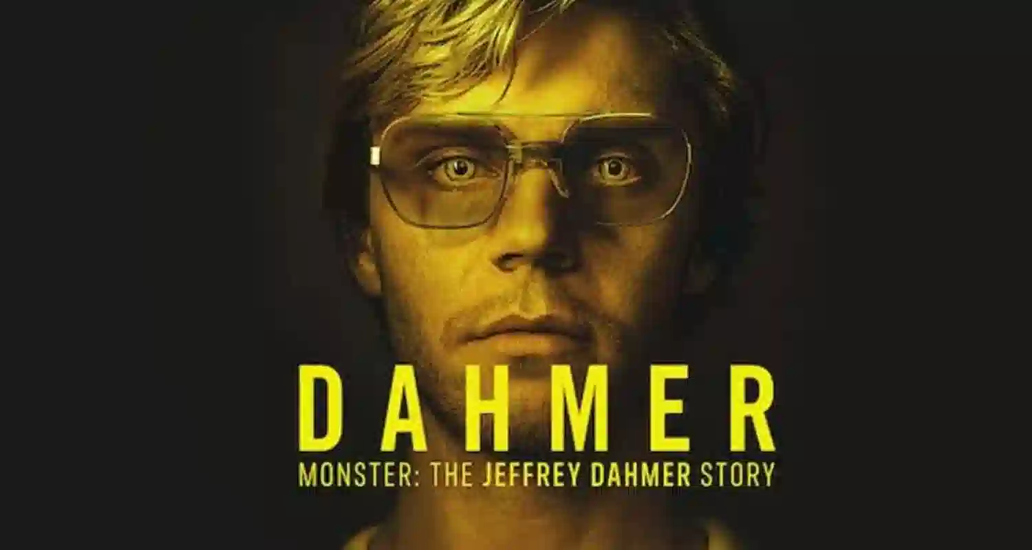 Jeffrey Dahmer i familiari delle vittime furiosi contro la serie tv