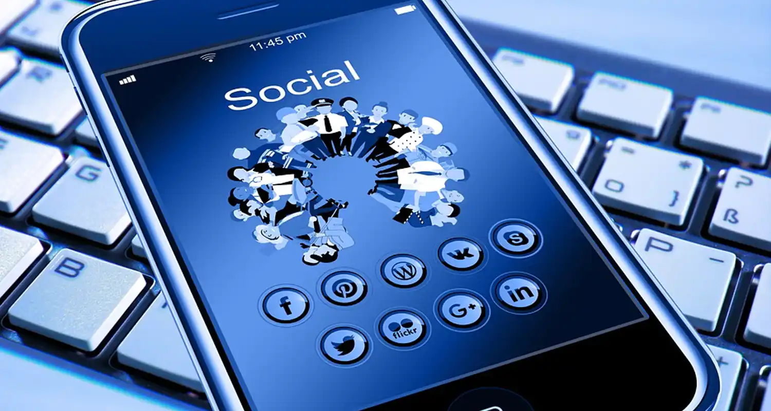 Chiede sui social come nascondere un cadavere e viene arrestato