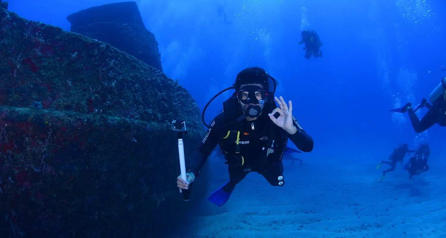 Sommozzatori trovano un relitto e chiamano la Nasa