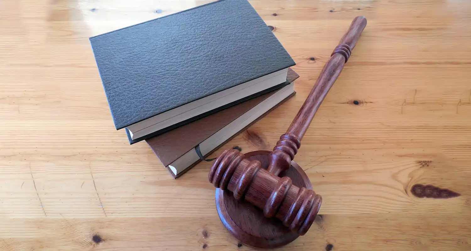 Nasce il primo avvocato robot difendera in tribunale per una multa