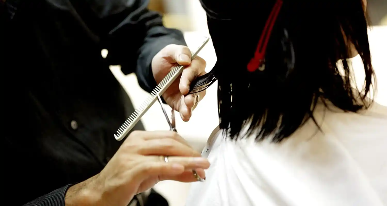 Germania Arriva il taglio di capelli silenzioso