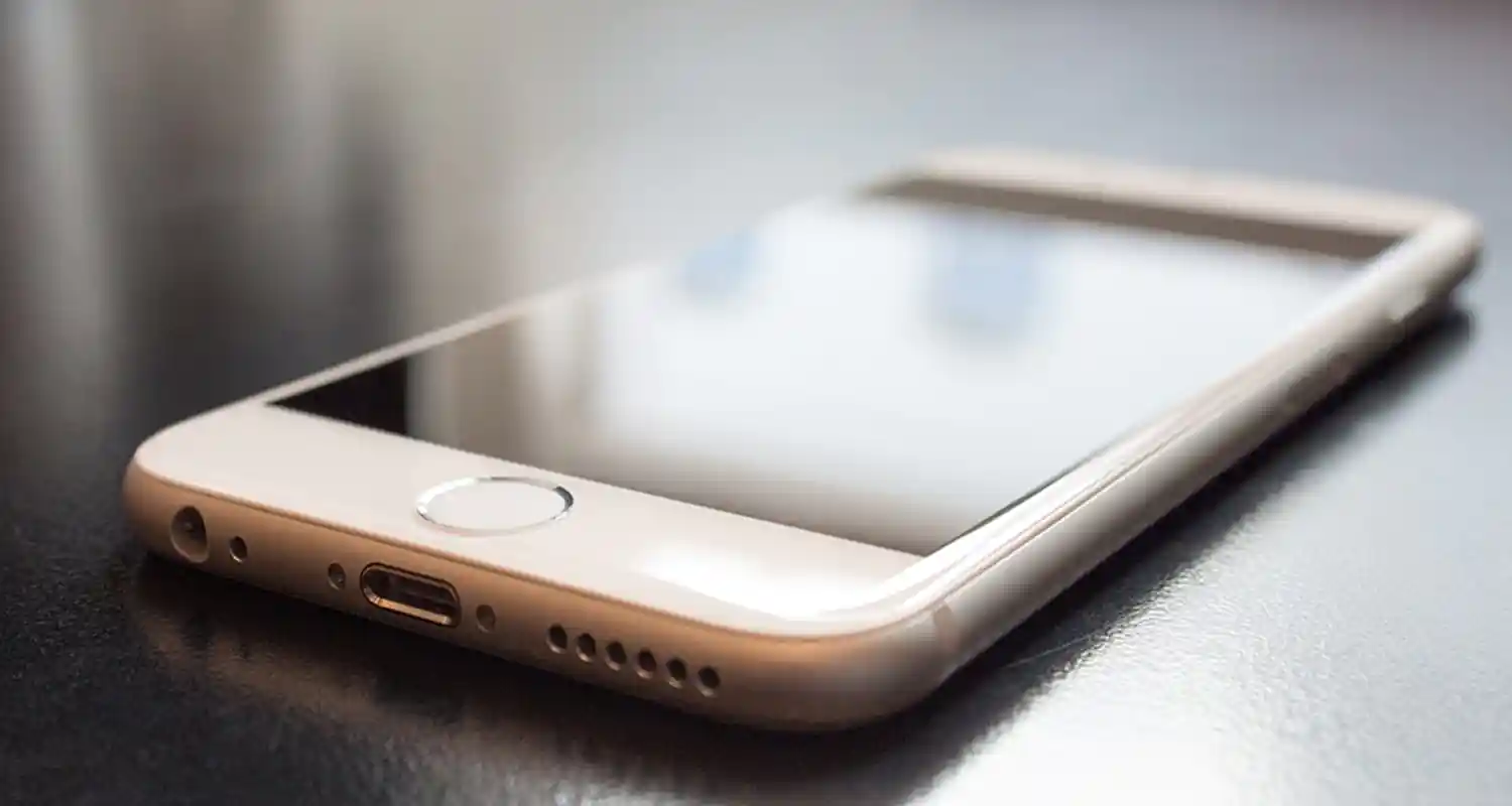 un video misterioso che blocca tutti i cellulari