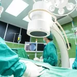 Si risveglia da un operazione e scopre una cosa incredibile