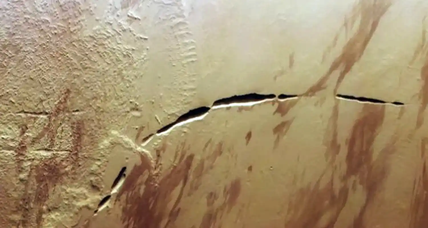 Cosa nasconde il Canyon Aganippe su Marte