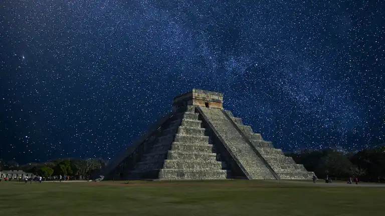 Messico La piramide crolla improvviso