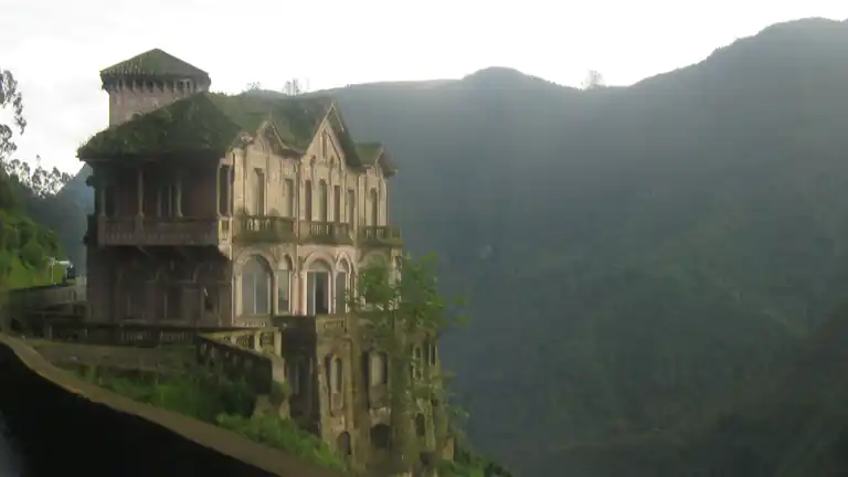 Hotel Del Salto Il Misterioso Albergo che Attira i Cacciatori di Fantasmi