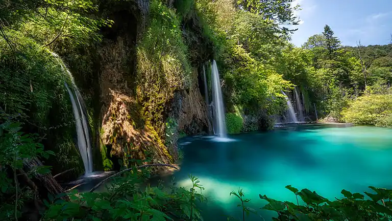 I Laghi di Plitvice: Il Giardino Segreto della Croazia