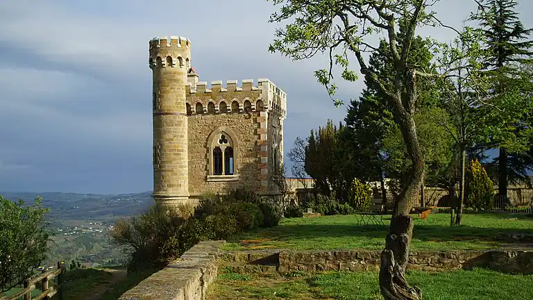 Rennes-le-Château: Un Tesoro Segreto e Teorie Cospirative