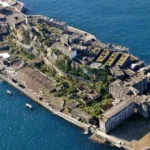 Isola di Hashima Dalla Prosperità al Deserto Post-Apocalittico