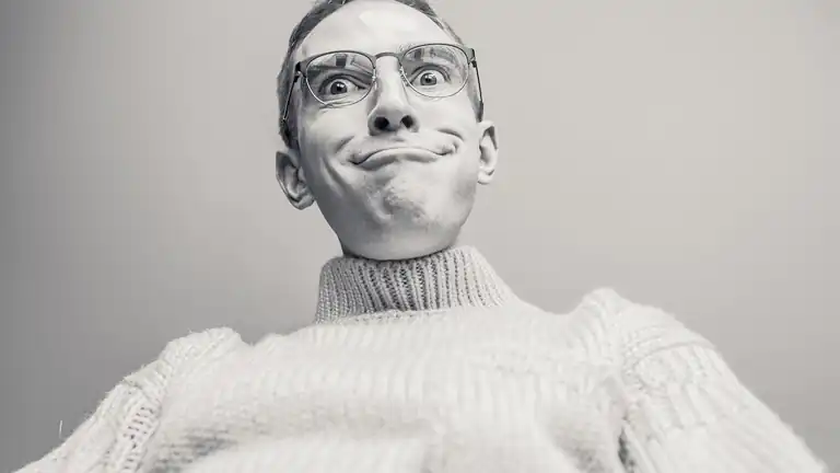 Scoperta psicologica lo stress rende stupide le persone intelligenti