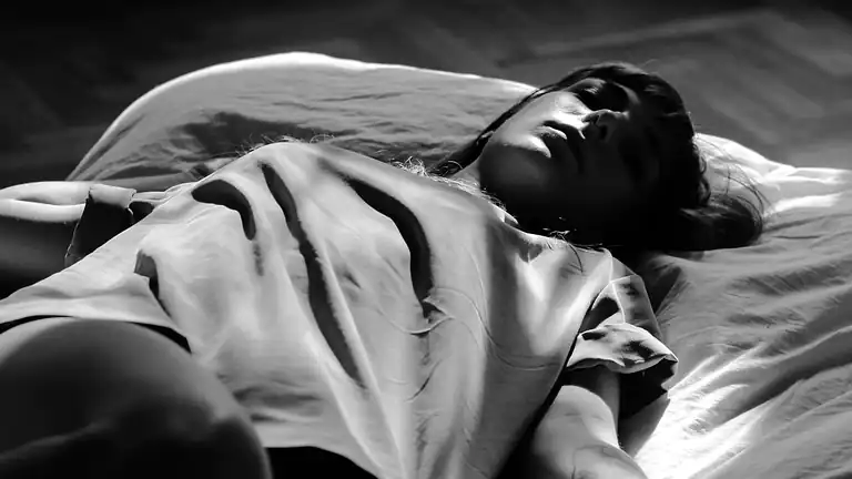 Perchè molti hanno degli spasmi prima di addormentarsi