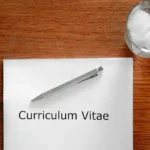 Mentre dorme invia curriculum con intelligenza artificiale e trova lavoro
