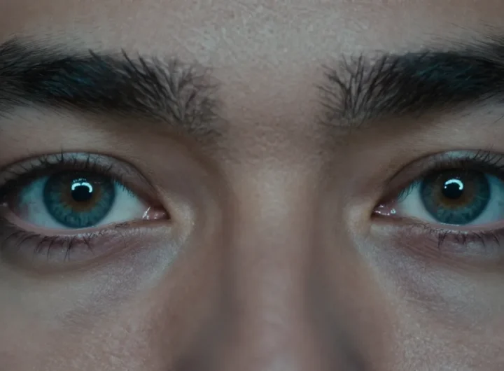 ciglia-uomo-tendenza-rischi-salute-oculare