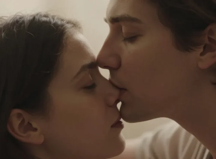 psicologia-bacio-sulla-fronte-significato-emotivo